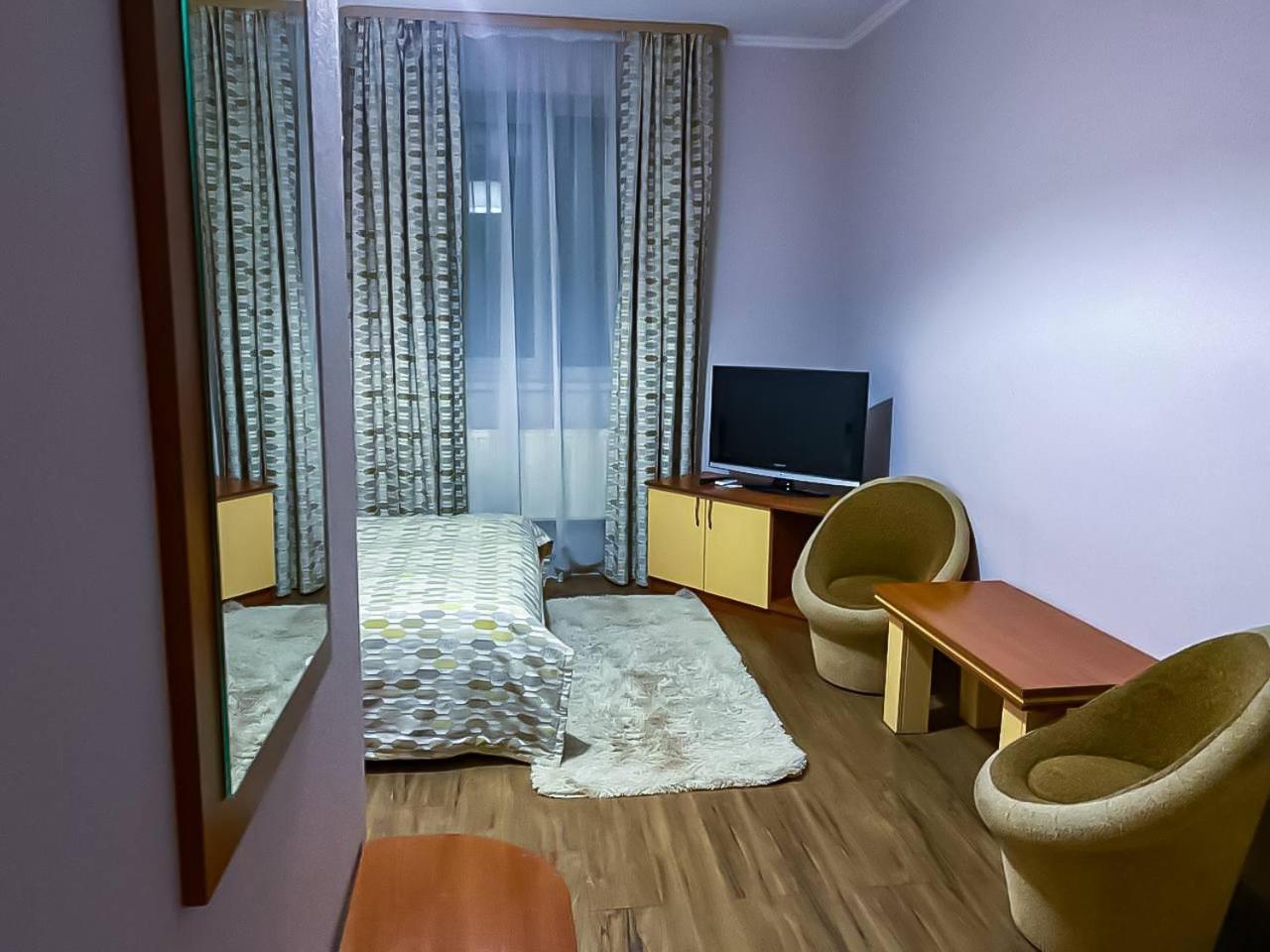 Hotel Europa Trouskavets Extérieur photo