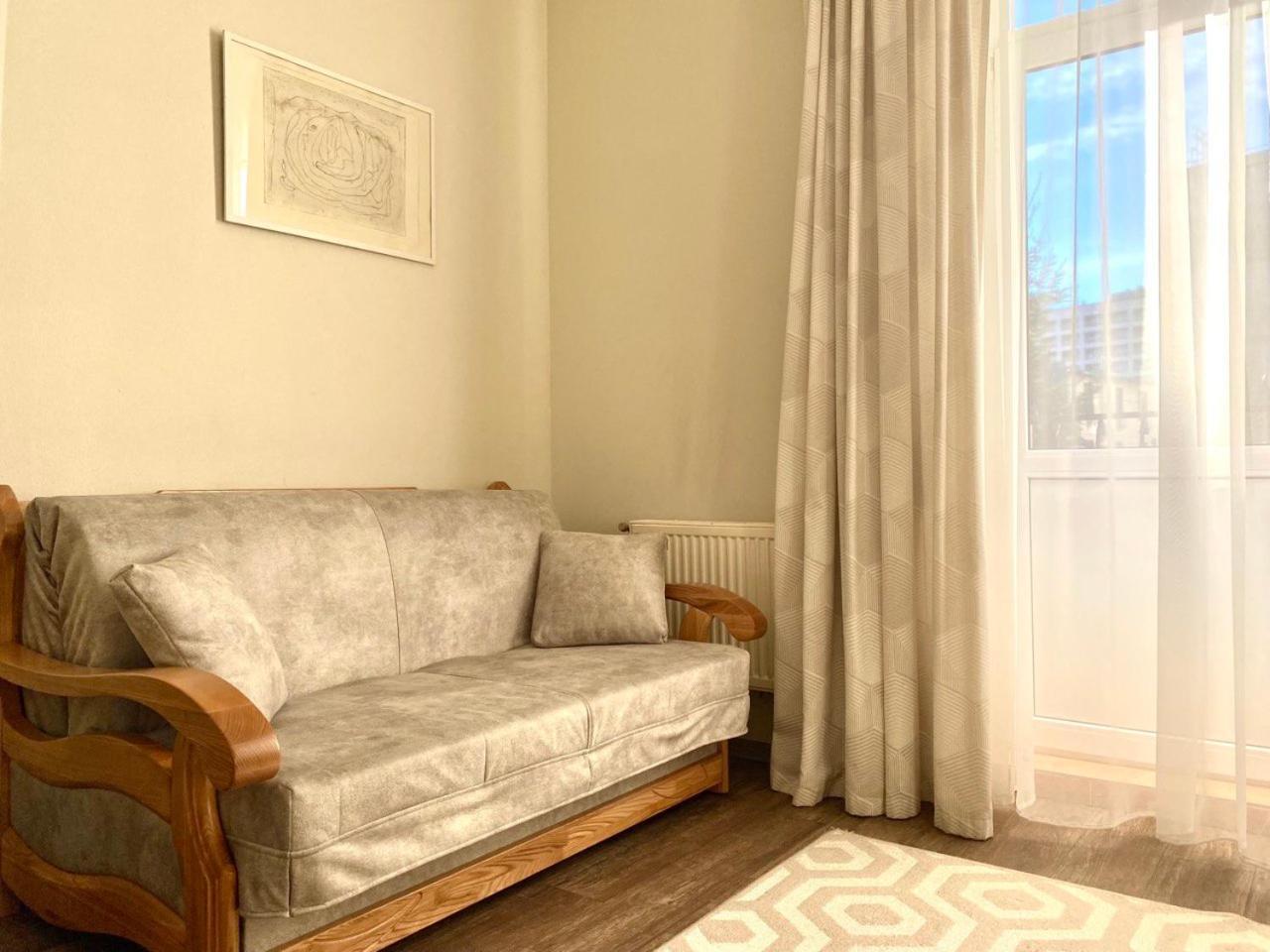 Hotel Europa Trouskavets Extérieur photo