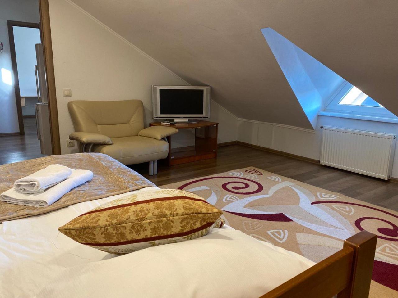 Hotel Europa Trouskavets Extérieur photo