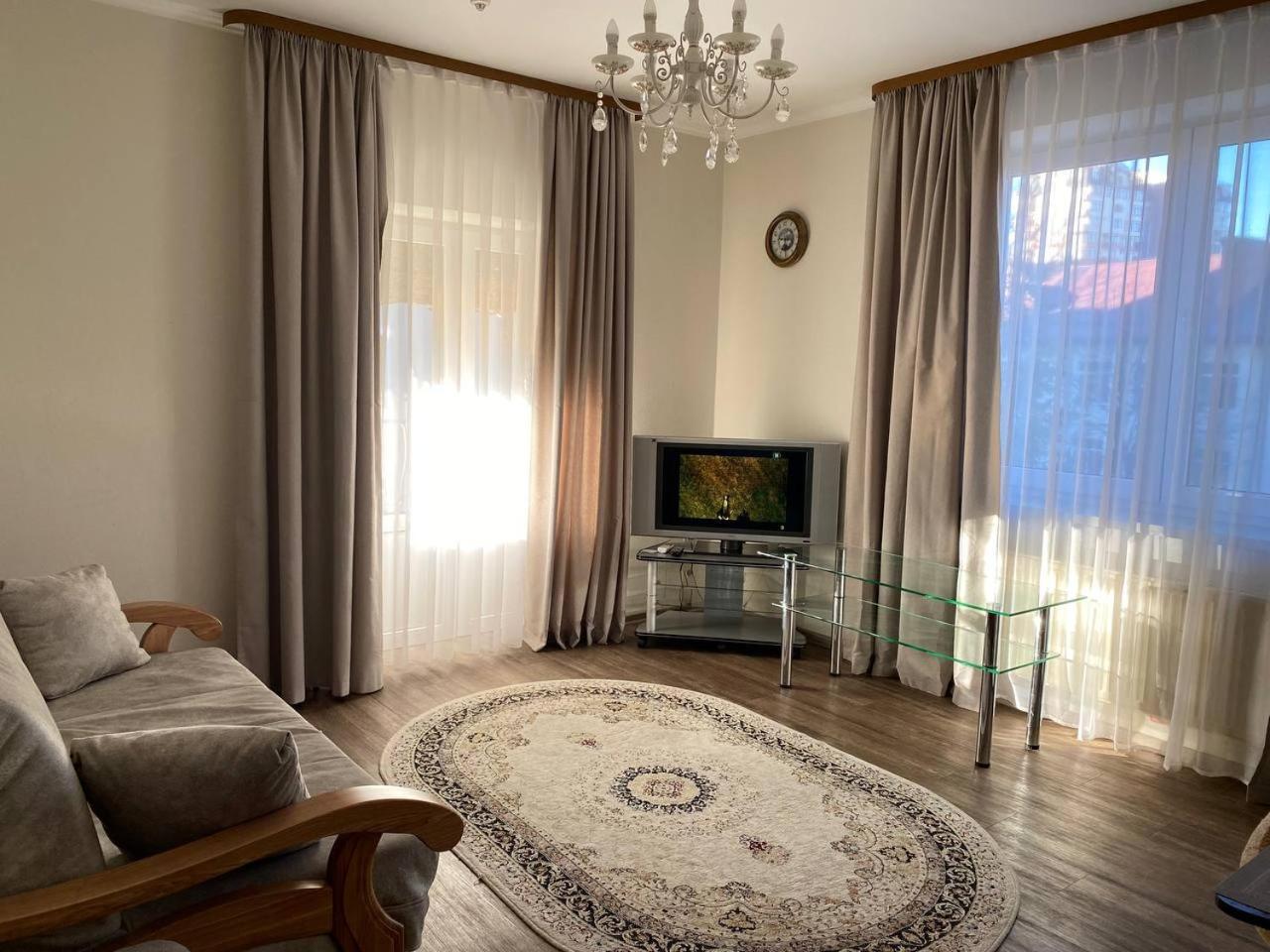 Hotel Europa Trouskavets Extérieur photo