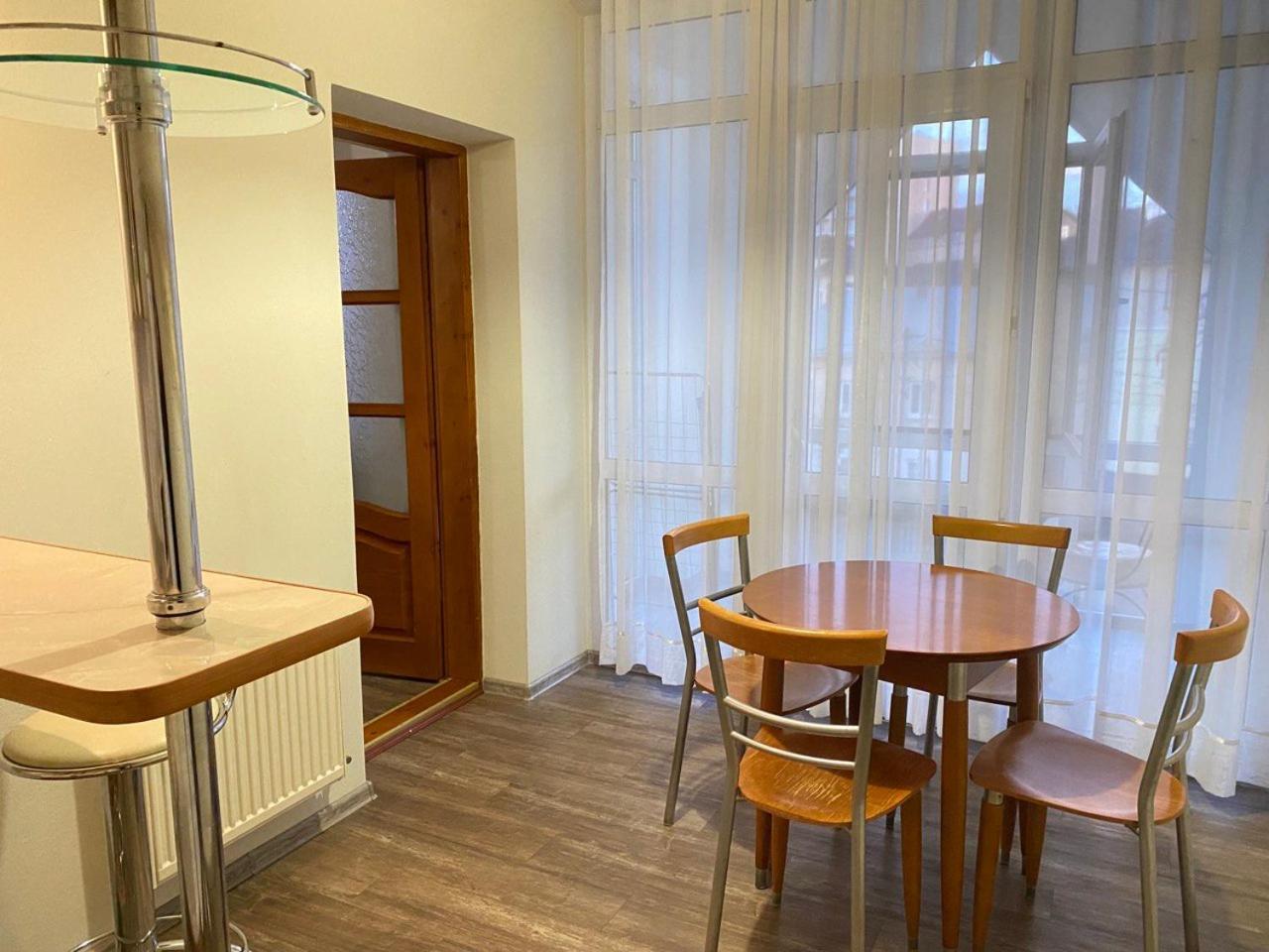 Hotel Europa Trouskavets Extérieur photo