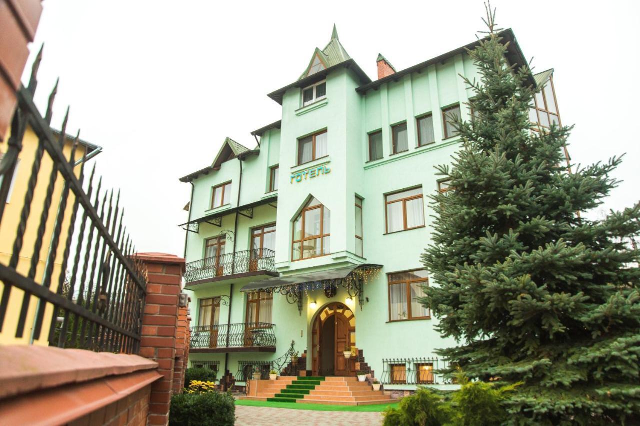 Hotel Europa Trouskavets Extérieur photo